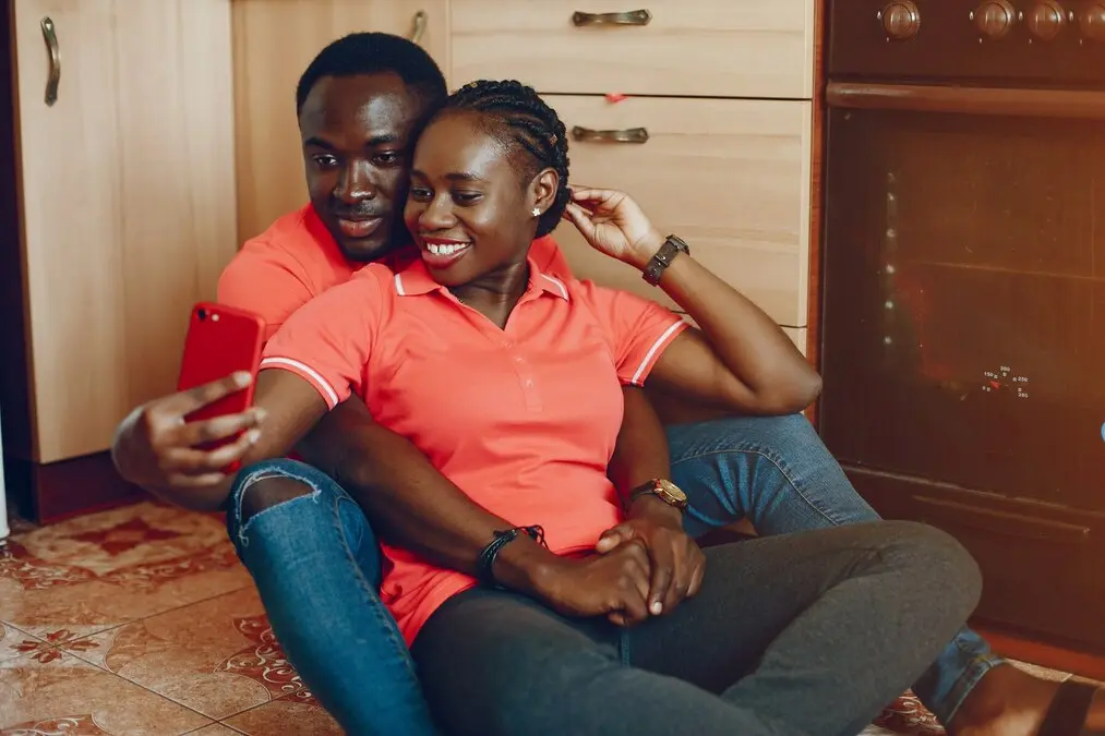 Jinsi YA kumridhisha mwanaume ukiwa hedhi