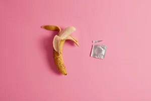 Uume wa Kupinda (Curved Penis)