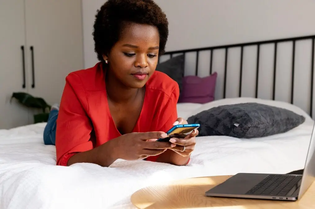 Jinsi ya kujua kama mtu anasoma sms zako