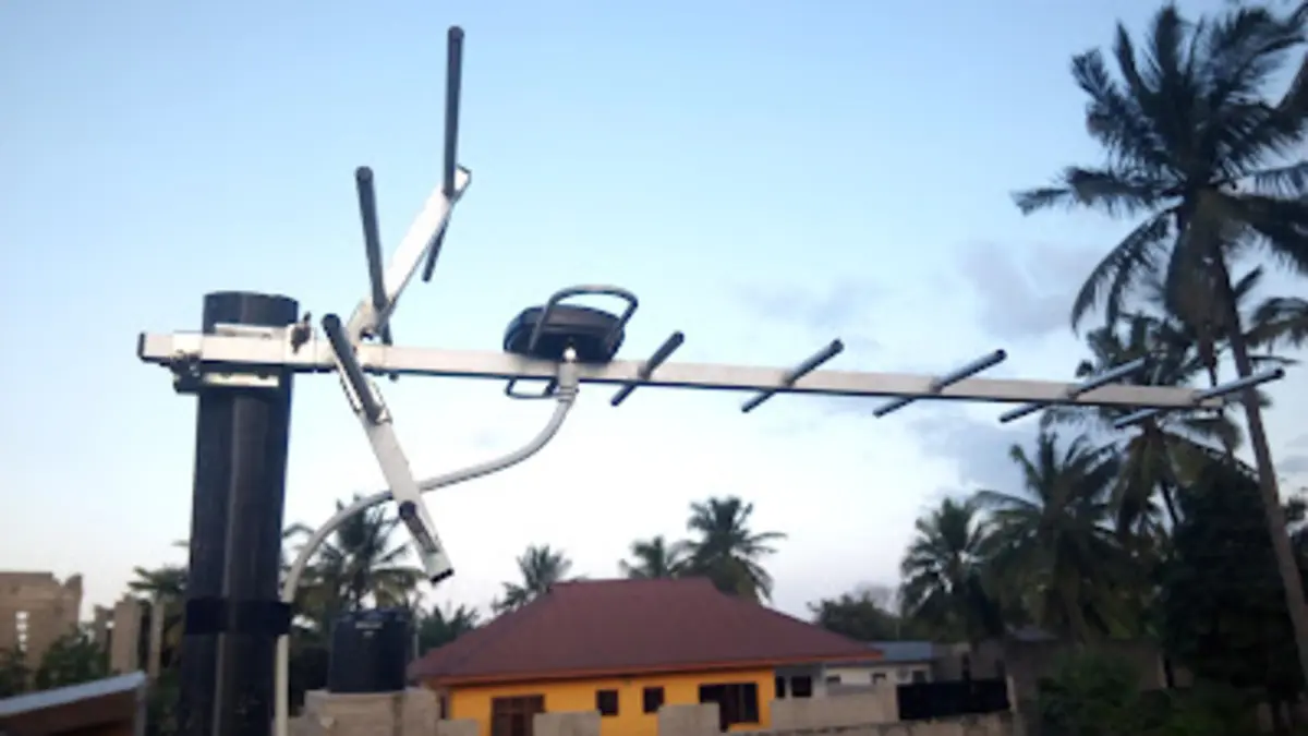 Jinsi ya kufunga antena ya azam tv Jinsi ya kufunga antena ya azam tv