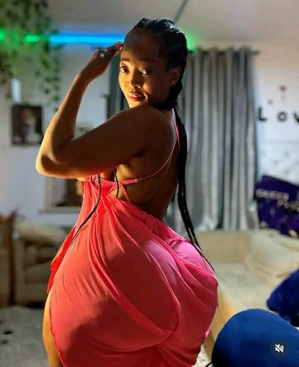 Maneno mazuri ya kumwambia mpenzi wako aliye mbali