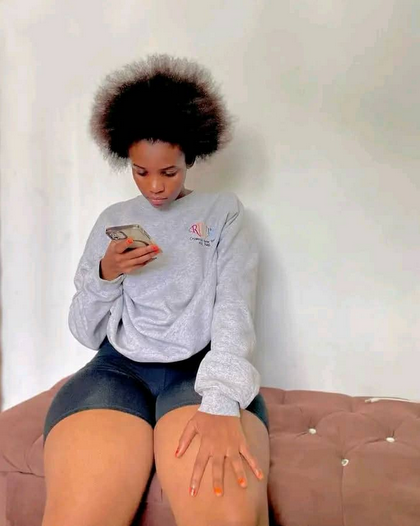 Jinsi ya Kumvuta MPENZI Kwa kutumia picha yake Jinsi ya Kumvuta MPENZI Kwa kutumia picha yake