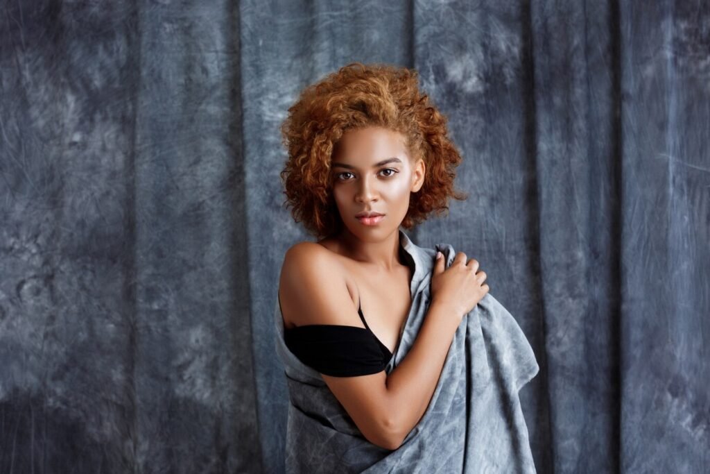 Mwanamke 'Wife Material' Utamtambua Na Tabia Zipi?